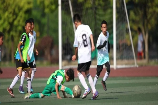 F3澳门格兰披治大赛车谢咏霖参赛前景与欧洲新秀实力对比分析